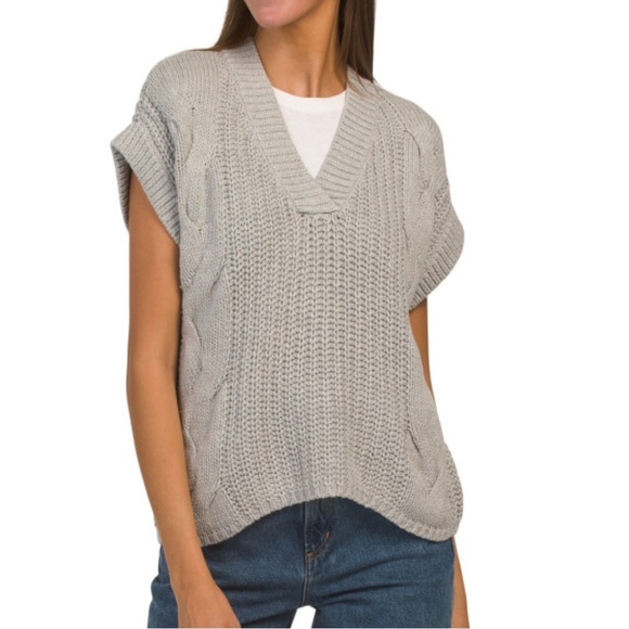 525 AMERICA Cable Knit Sweater Vest - Picture 3 of 3